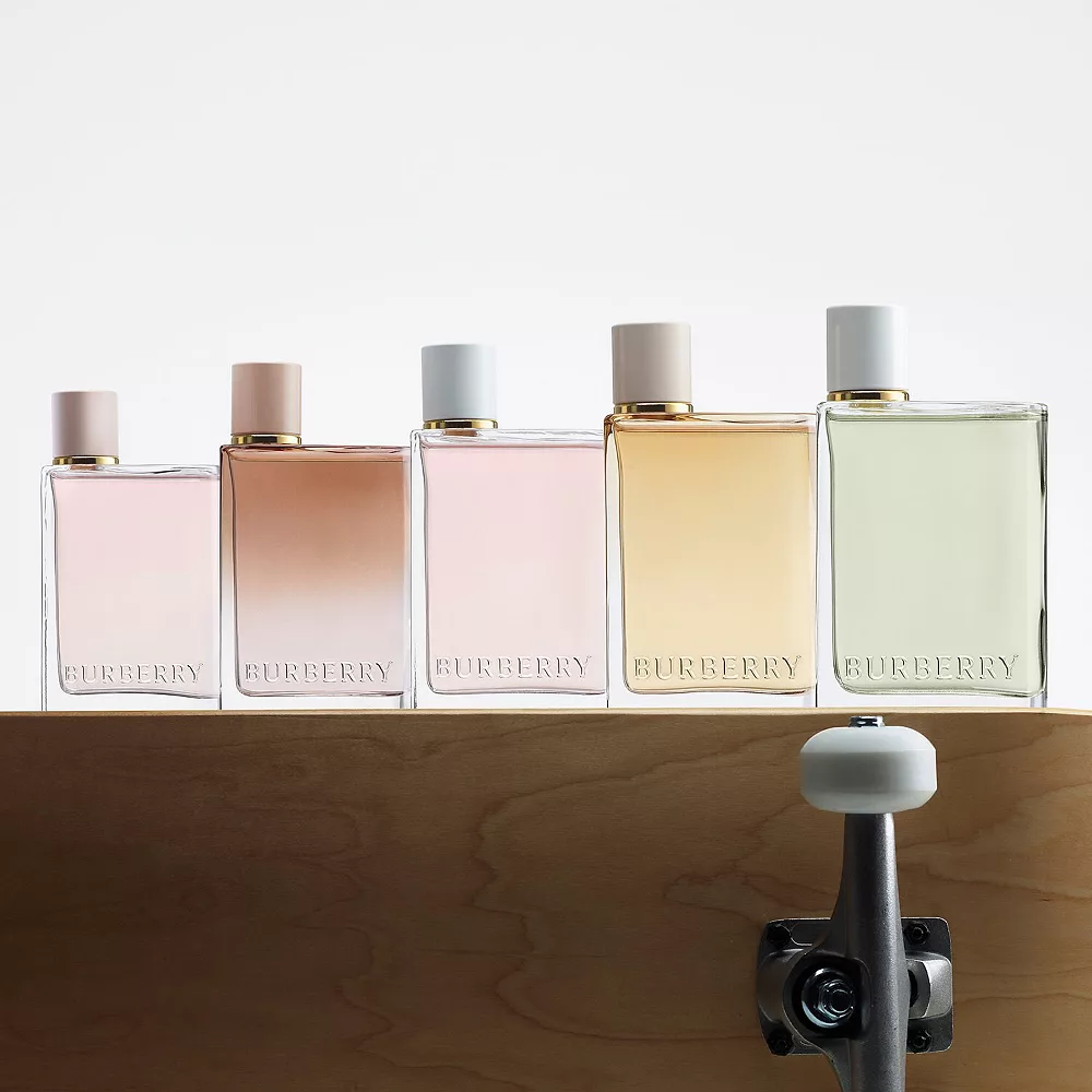 Burberry Her Eau De Toilette - Image 4
